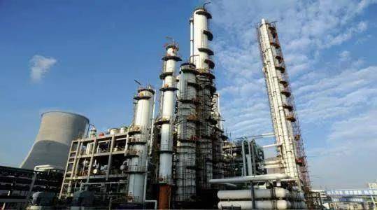 化工企業(yè)智能化轉(zhuǎn)型 破解四大核心難題的實(shí)踐路徑